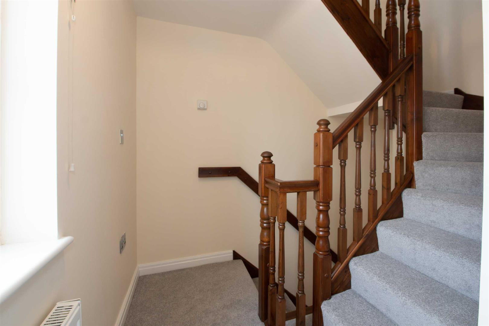 Harlow Crescent, Oxley Park, Milton Keynes